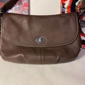 Coach legacy pebbled, leather brown and lavender bag no hang tag 🏷️